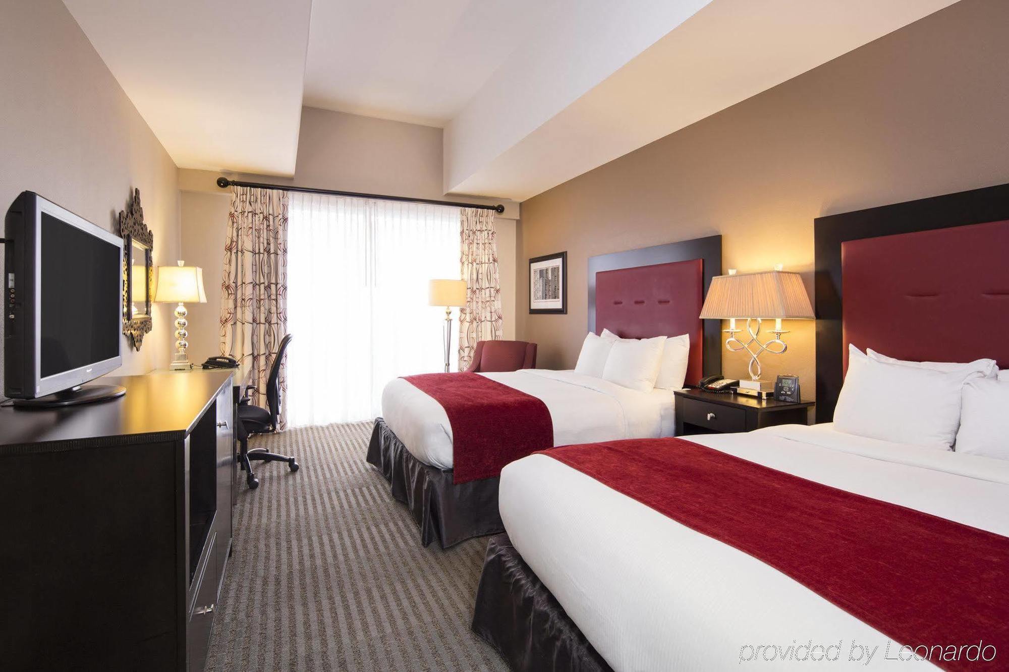 Doubletree By Hilton Hotel Raleigh - Brownstone - University Exterior foto